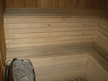 Roominess of sauna is six people
